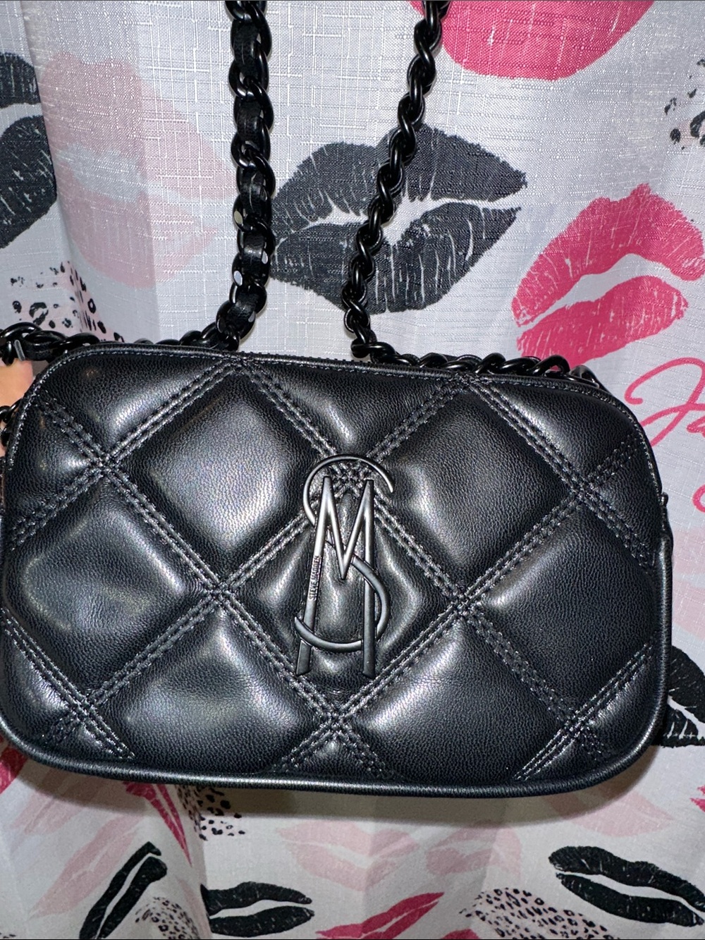 Steve Madden Black Quilted Chain Strap Crossbody - Picture 2 of 6